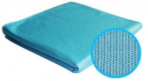 Microfiber cloth for windows and glass surfaces